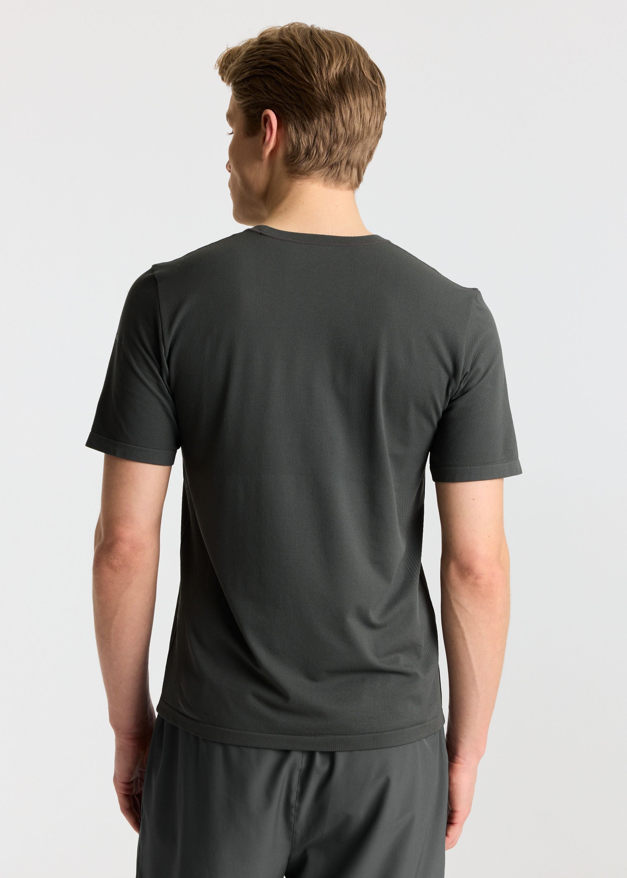 M. Seamlite® Tee - Olive Green